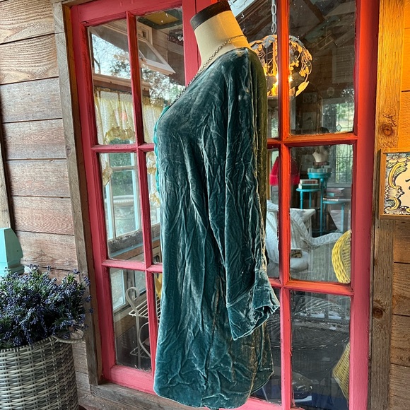 Pat Dahnke Series ‘Romantic Western Wear’ - Picture 4 of 12